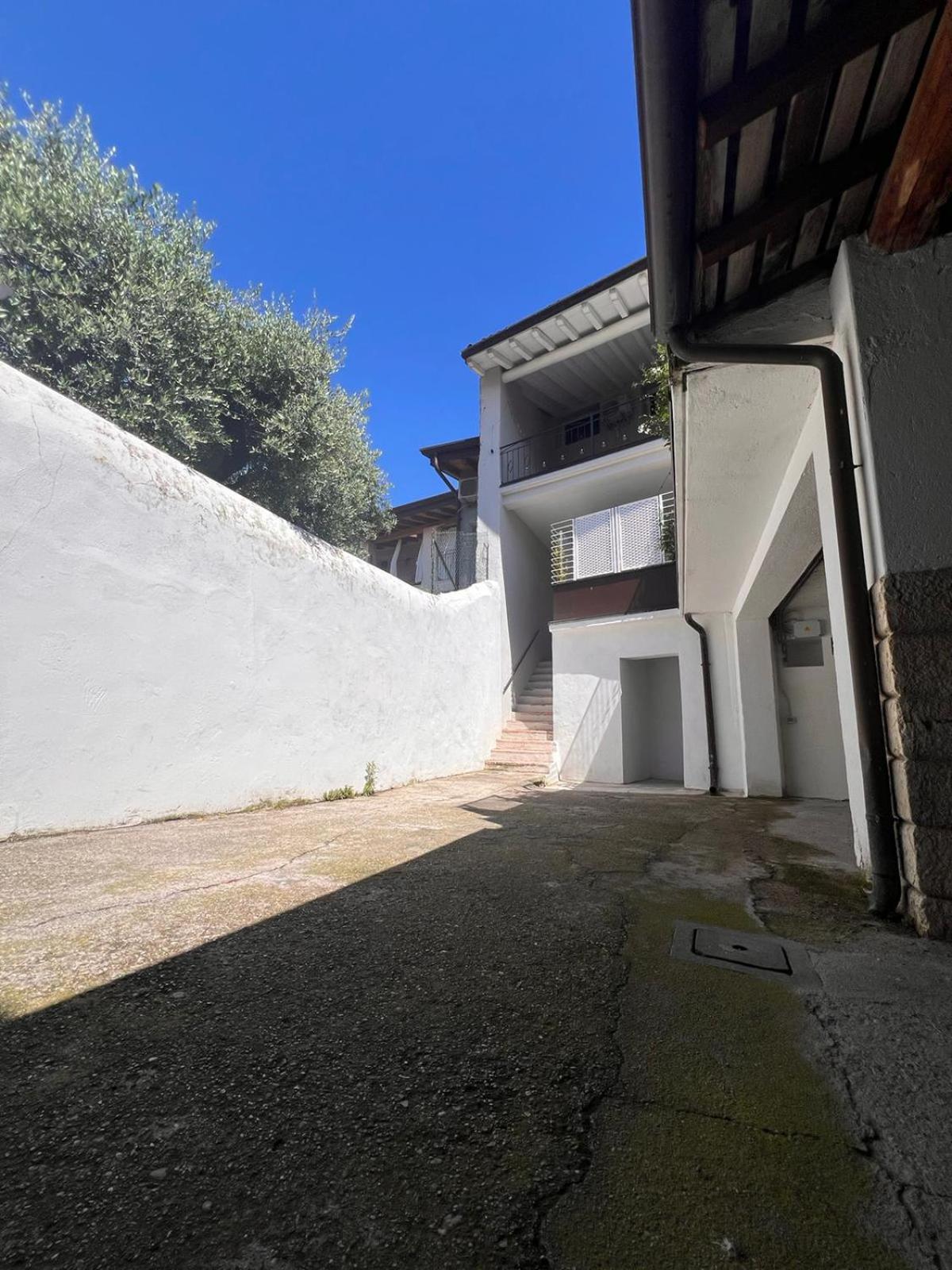 Apartment La Finestra Sul Garda Dreaming Holidays San Felice del Benaco